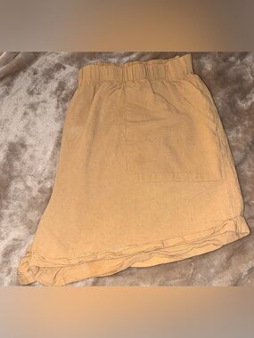 Shein Curve tan shorts w/pockets